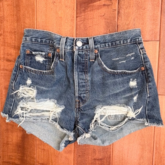 Levis 501 Original Blue Denim Shorts Size W29 W28 & 26 High-Rise Cut Off - Picture 14 of 16